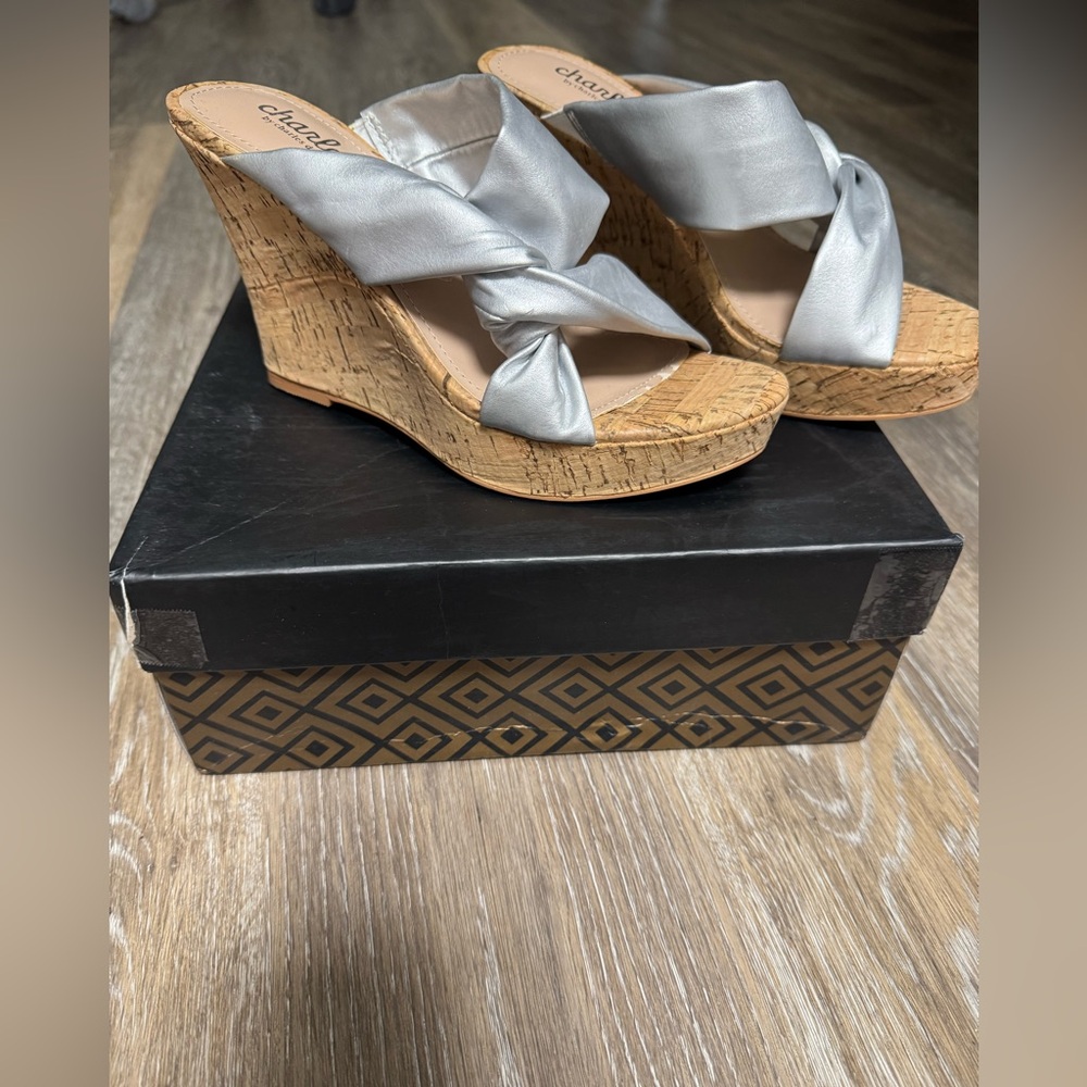 New Charles By Charles David Silver Tan 6.5M Wedge Sandals New With Box